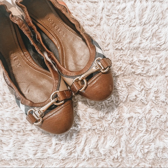 🚫 SOLD 🚫 Burberry Ballet Shipley Flats - Picture 1 of 6